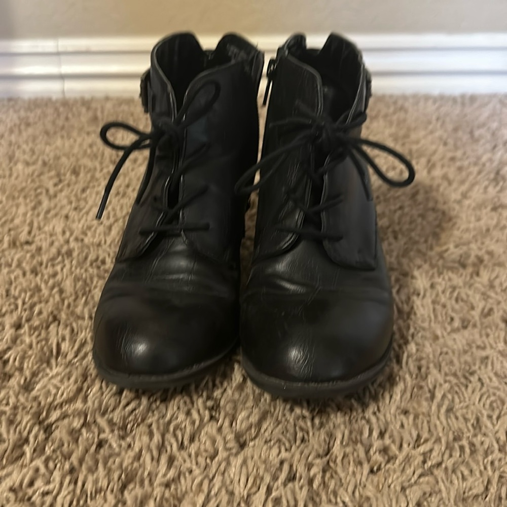 Diba women’s black boots